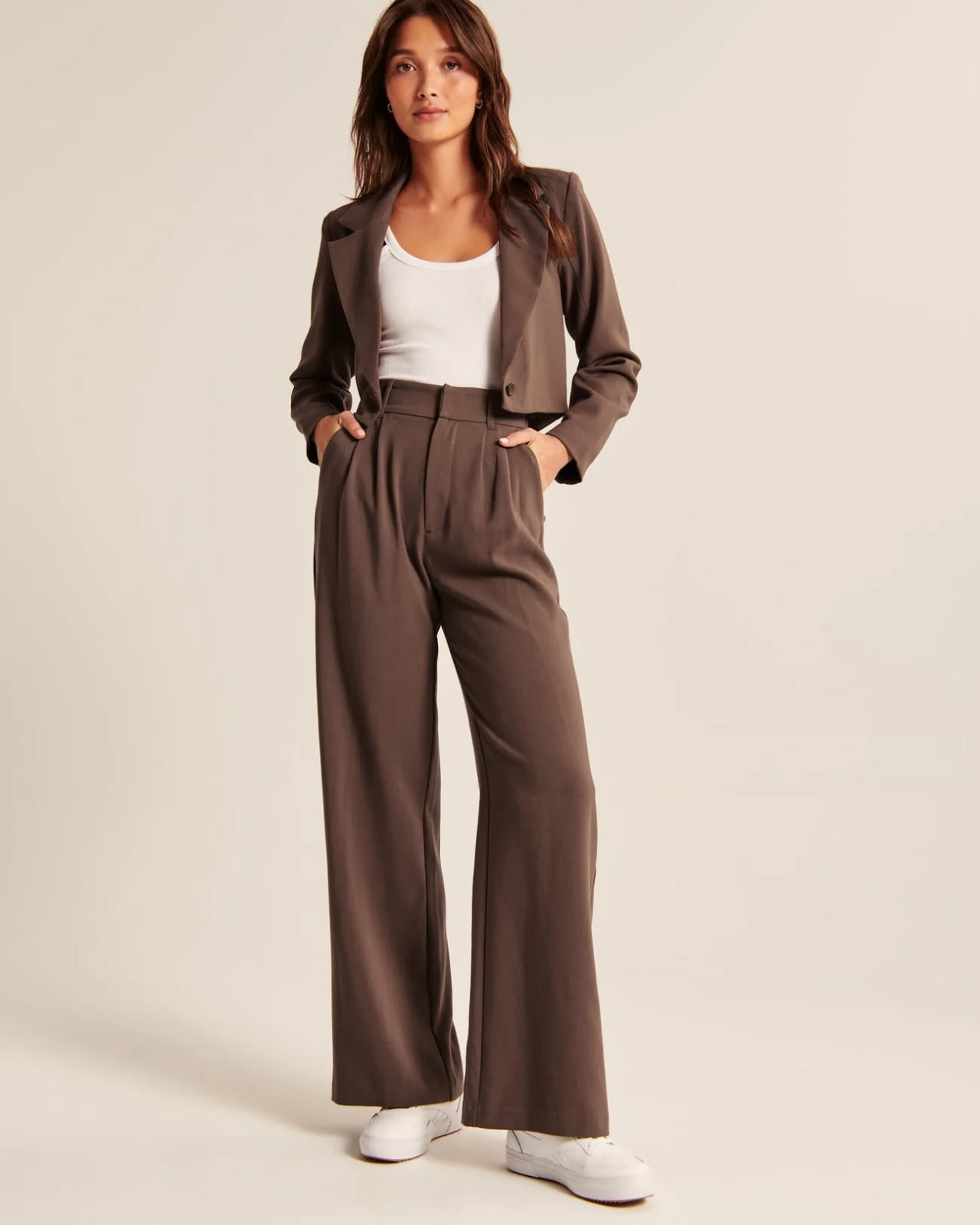 pleated wide-leg pants